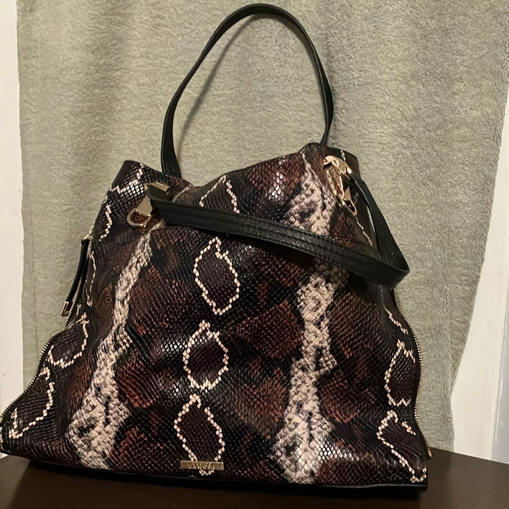 Vince Camuto Emely Tote. Color: Pine Cone Multi